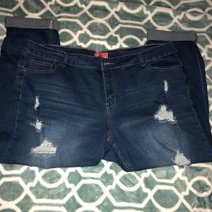 Women’s Plus Skinny Jeans